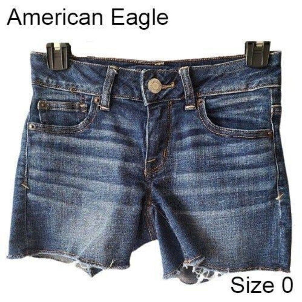 American Eagle Women's Super Stretch Shortie Denim Frayed Shorts Size 0 NWOT